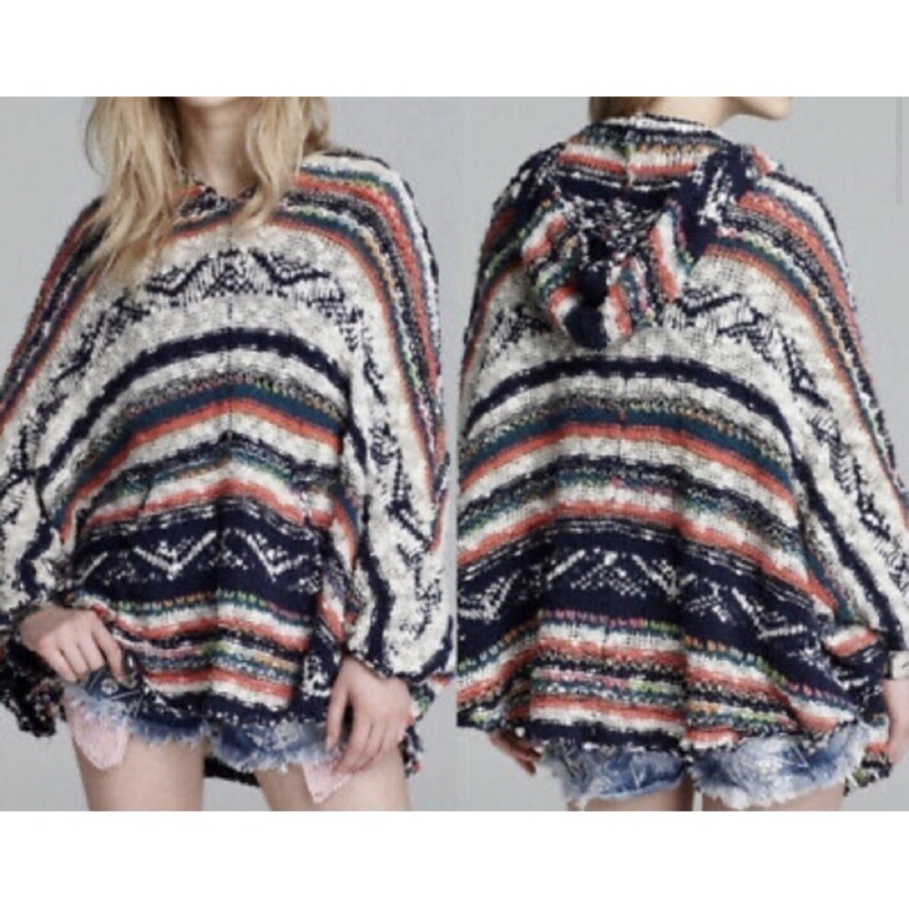 FREE PEOPLE Sweater Poncho Boho Bohemian Festival Hippie Crochet Bubble Tea-S?